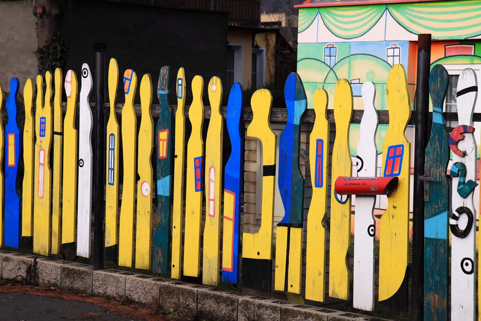 color wooden fence